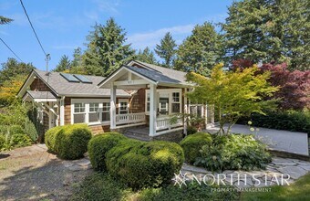 Building Photo - A Private Paradise Near Downtown
