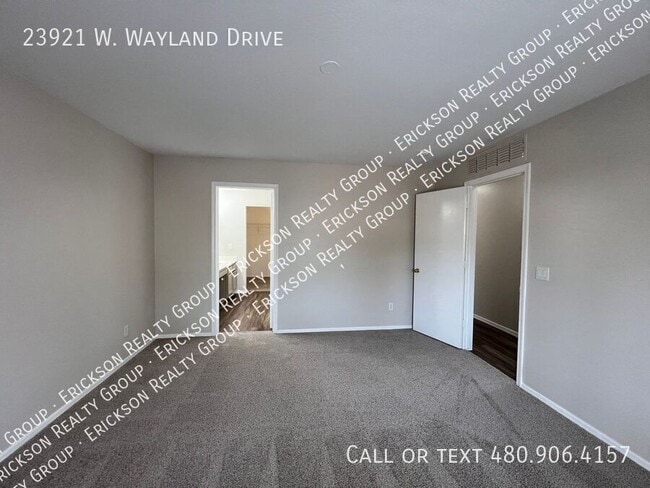 Building Photo - 23921 W Wayland Dr