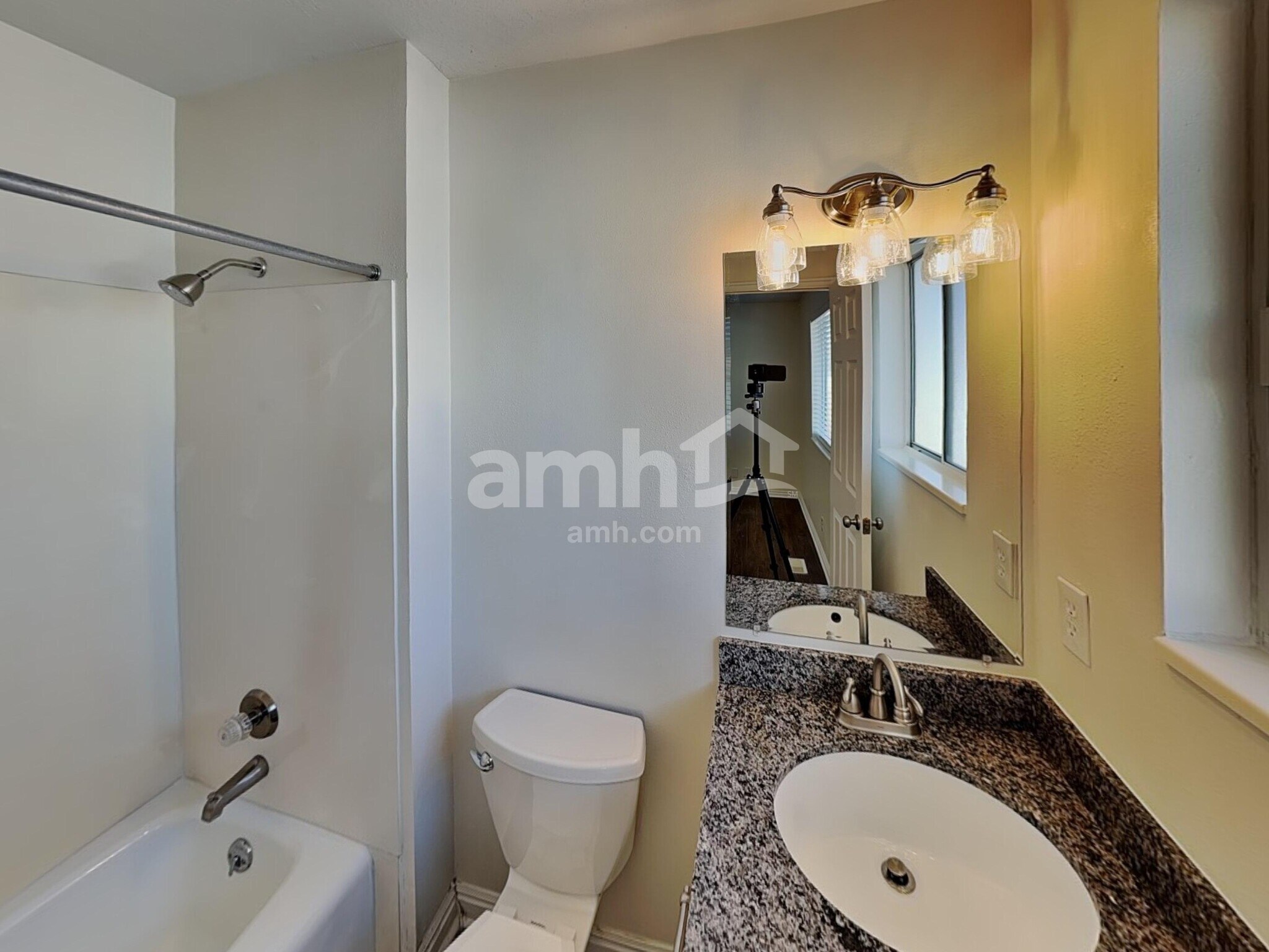 Building Photo - 8384 S Etude Dr