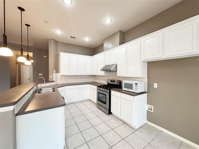 Building Photo - 1804 Travis Dr