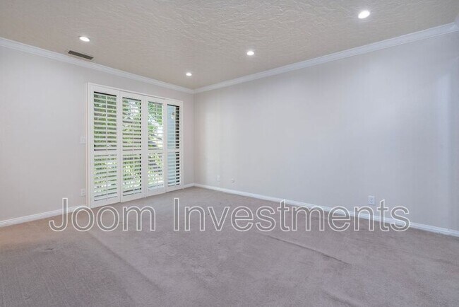 Building Photo - 444 S Los Robles Ave