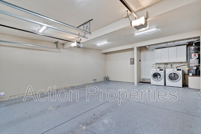 Building Photo - 135 Brenton Ct