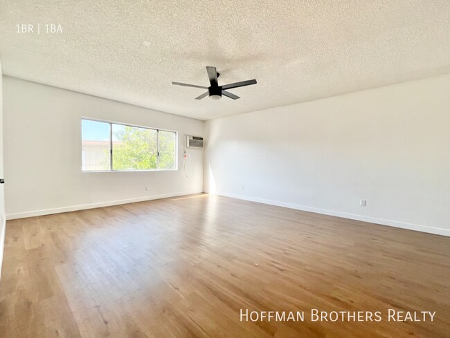Building Photo - 8557 Independence Ave