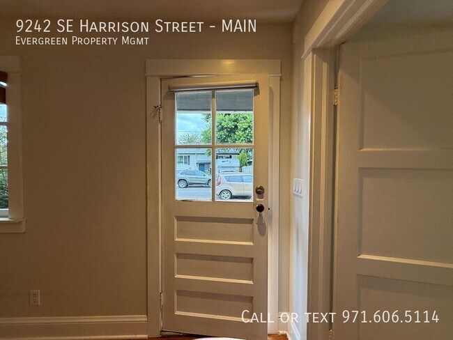 Building Photo - 9242 SE Harrison St