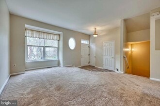 Building Photo - 10314 Butternut Cir
