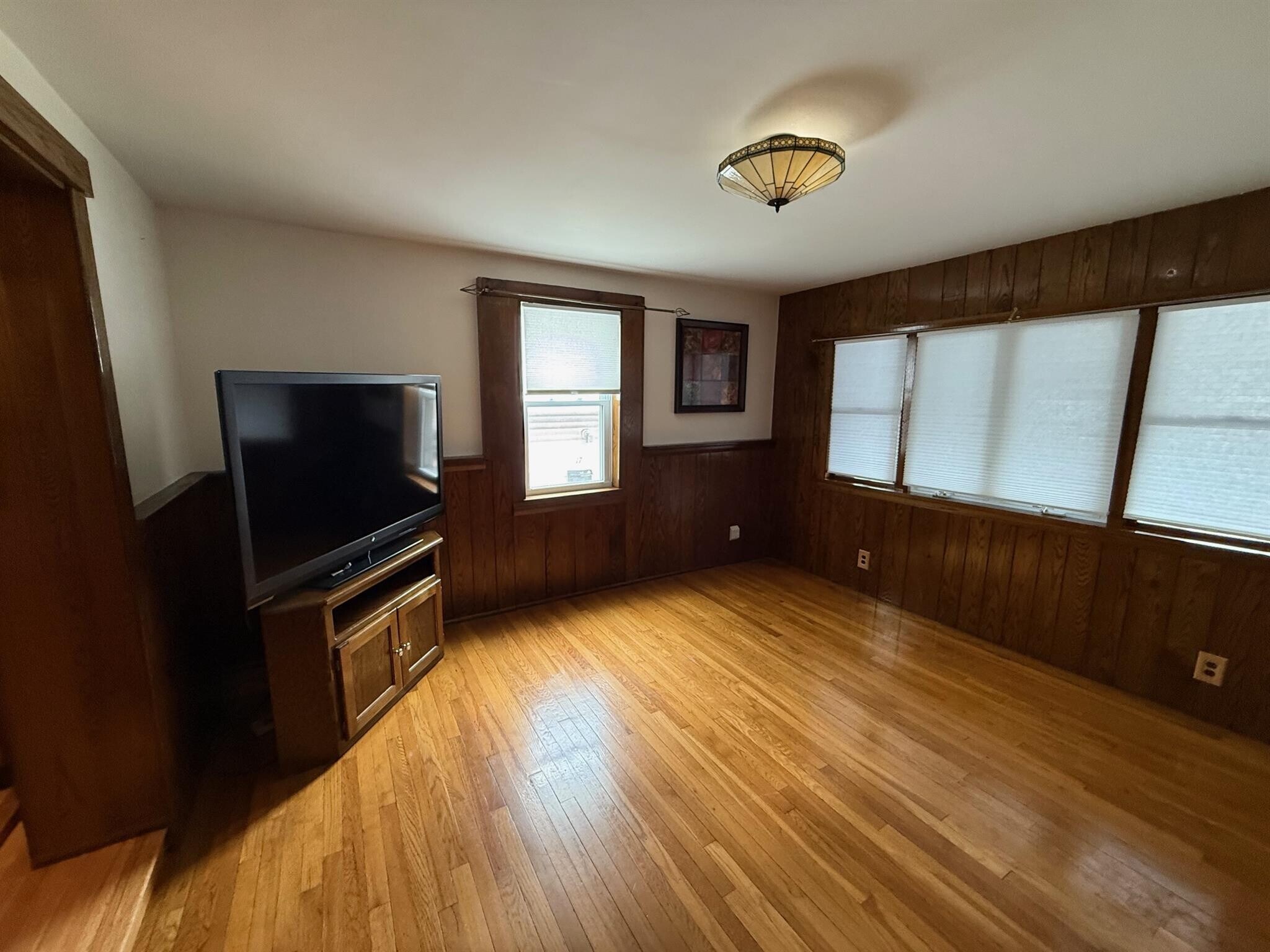 Building Photo - 19 Pitman St