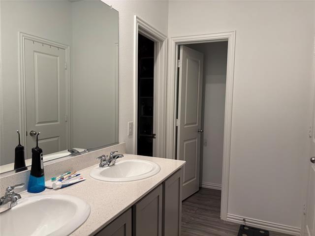 Building Photo - 2506 Real Quiet Dr