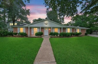 Building Photo - 34514 Michelle Dr
