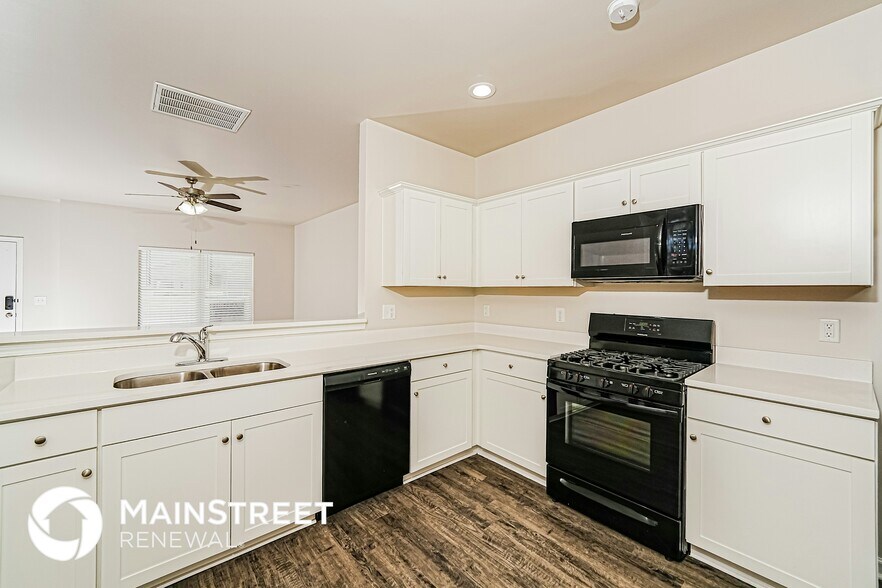 Building Photo - 680 Woodland Crst Rd