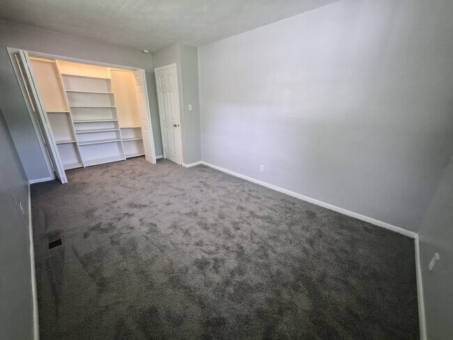 Building Photo - 4708 Payton Ave