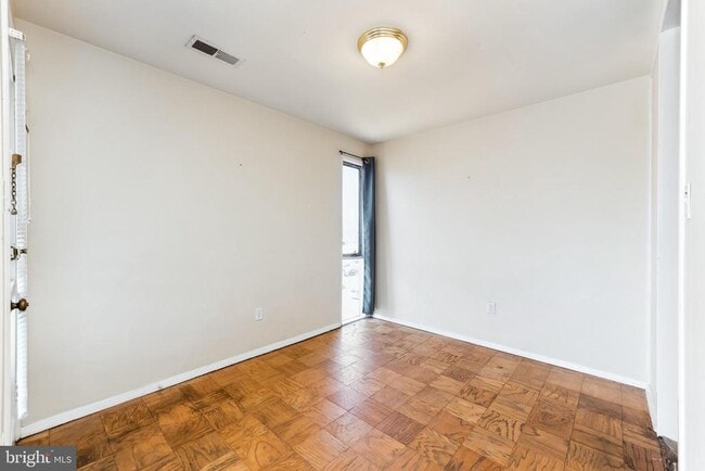 Building Photo - 7208 Donnell Pl