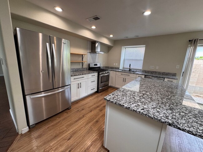 Building Photo - Beautiful 3 Bedroom home in the NE.