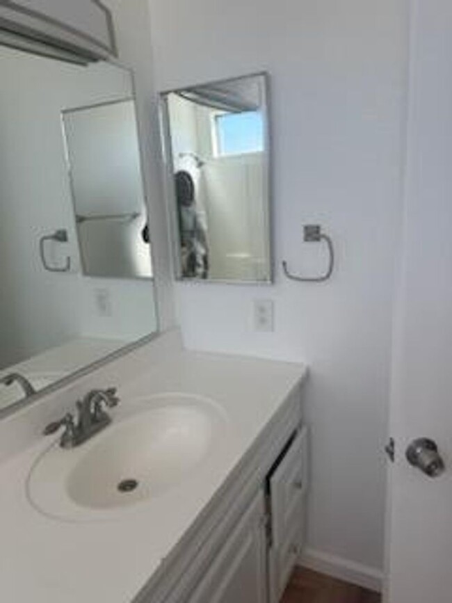 Building Photo - **751 Higgins Rd #28 Barstow** 3 bedroom 2...