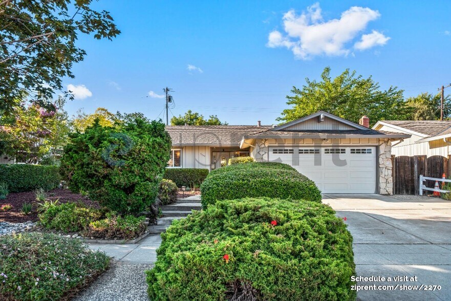 Primary Photo - 3353 Valley Square Ln