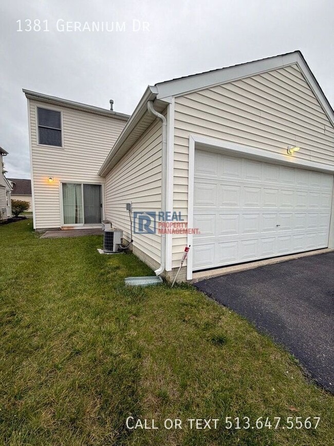 Building Photo - 1381 Geranium Dr