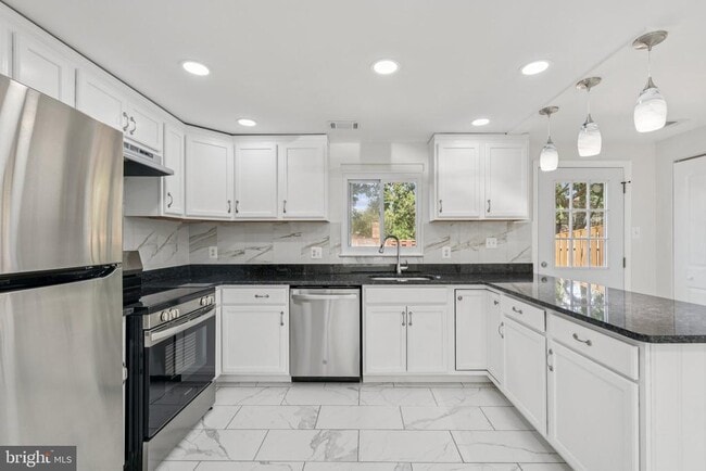 Building Photo - 3364 Longbow Ct