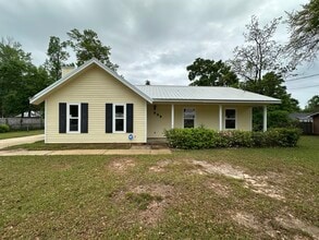 Building Photo - 909 Yorktown Rd