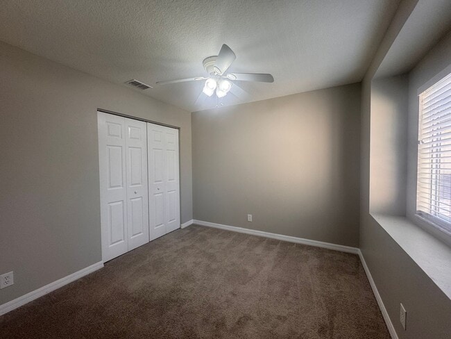 Building Photo - 3BR/2.5BA | Townhome | 1-Car Garage Parking | Community Pool!
