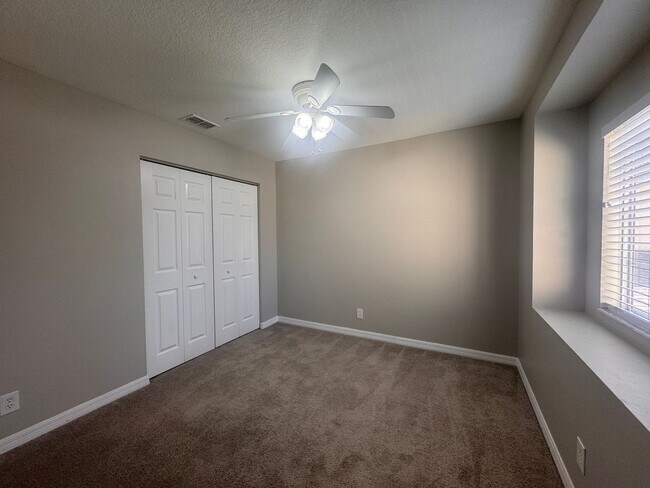Building Photo - 4580 Limerick Dr