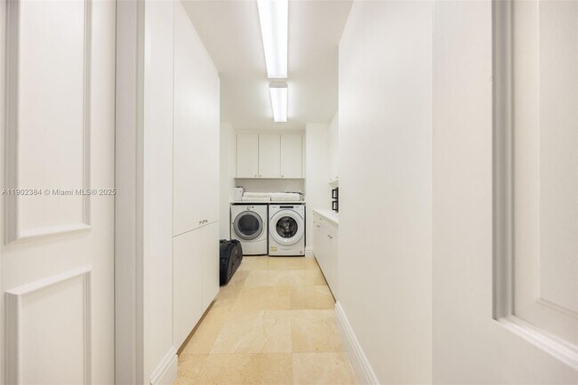 Building Photo - 10295 Collins Ave