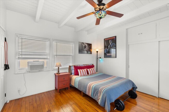 Building Photo - 1131 10th St