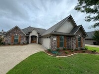 Building Photo - Like new.. GORGEOUS TIBURON BEAUTY.. Close to Barksdale Air Force Base.