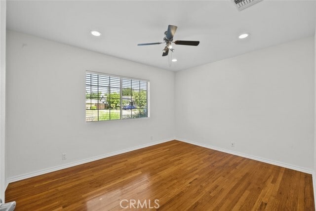 Building Photo - 8440 Oakdale Ave