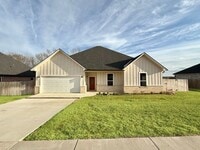 Building Photo - Elegant 4-bedroom in Bullard Creek Ranch!