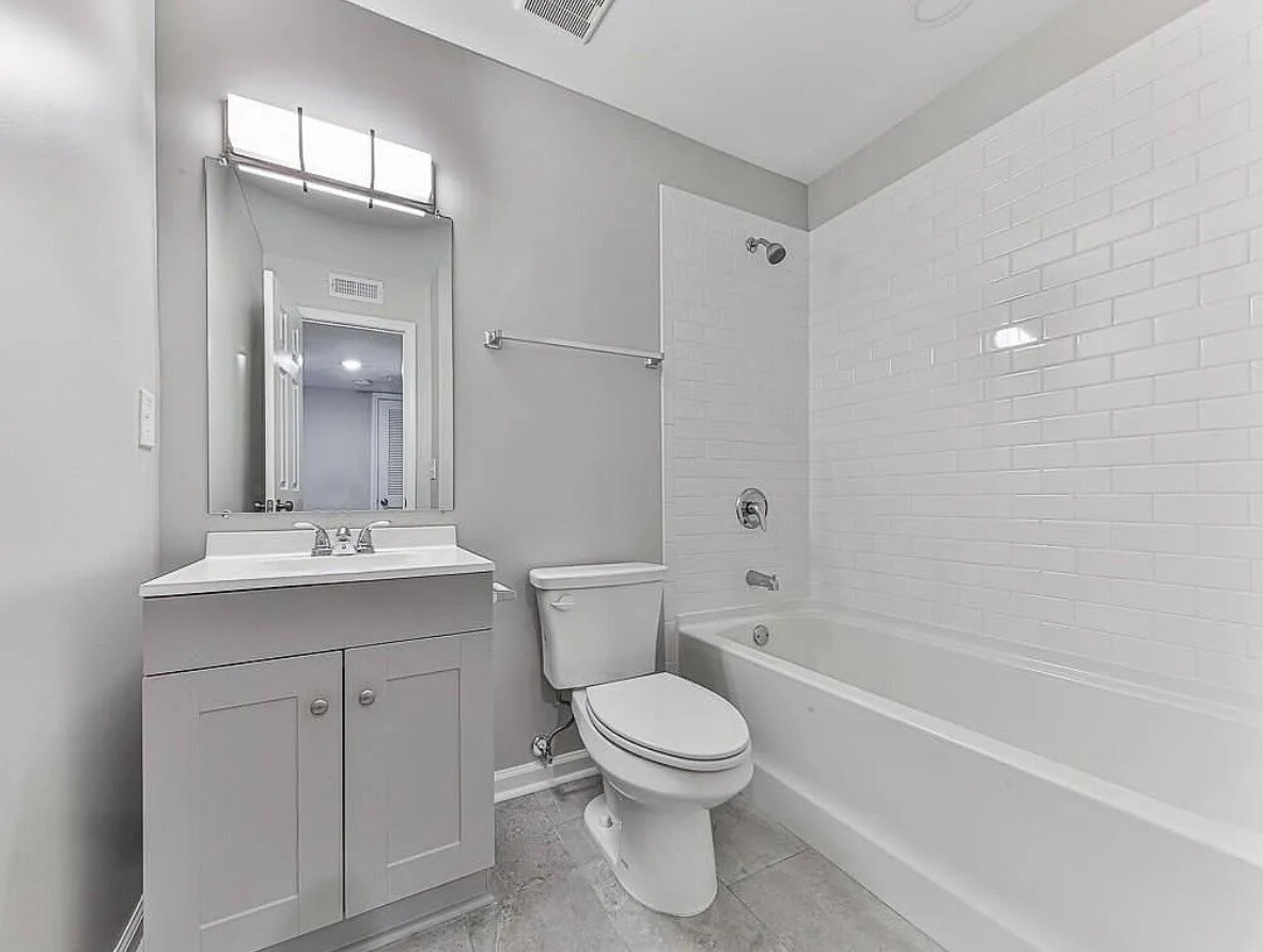 Building Photo - 1166 Booth Rd SW