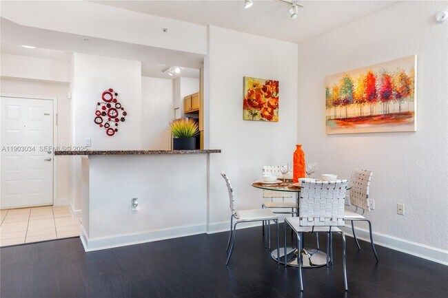 Building Photo - 6001 SW 70th St