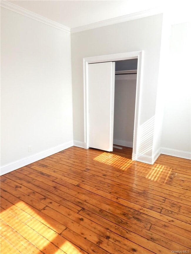 Building Photo - 5 N Washington St