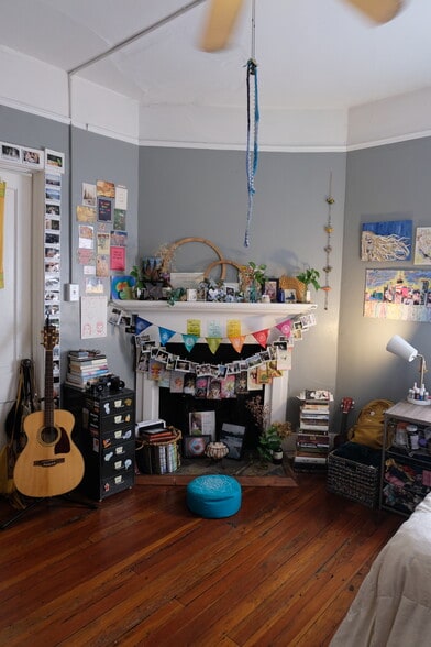 Back Bedroom - Occupied - 1215 Java Pl