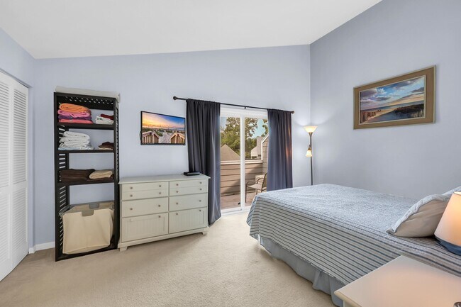 Building Photo - 1203 Erin Way