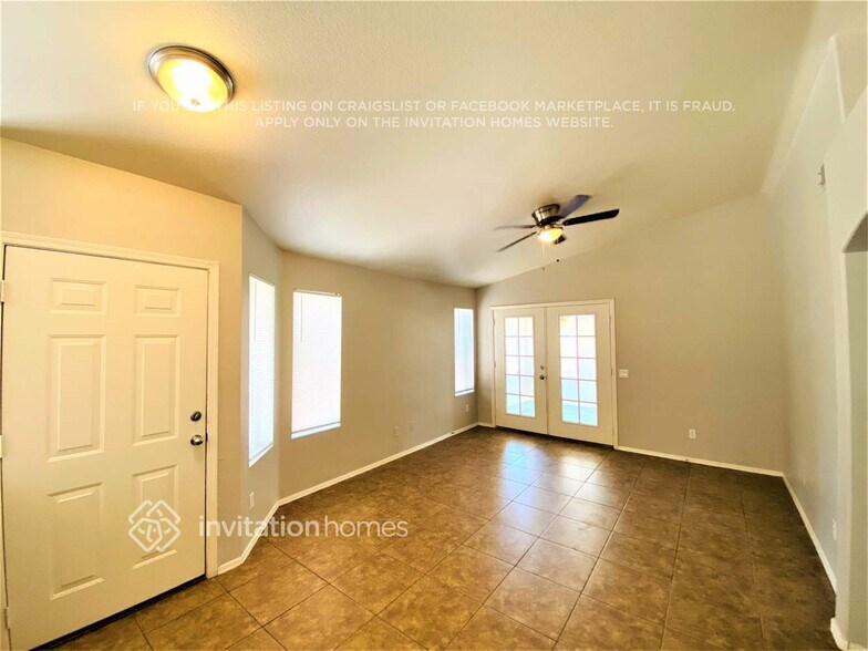 Building Photo - 4607 W Laredo St