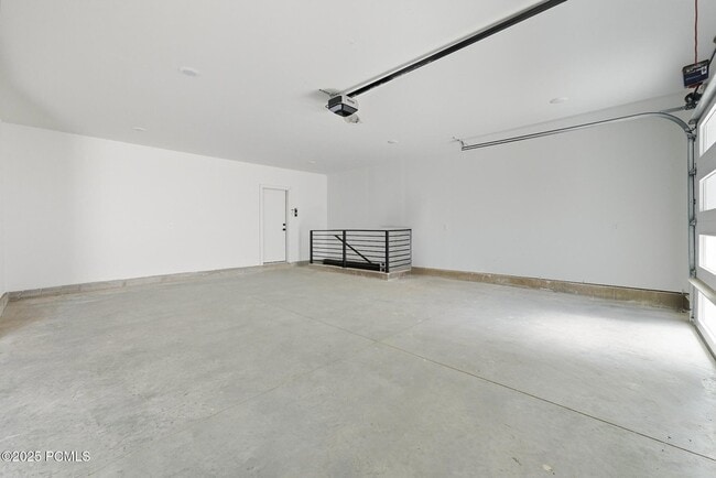 Building Photo - 5866 N Fork Rd