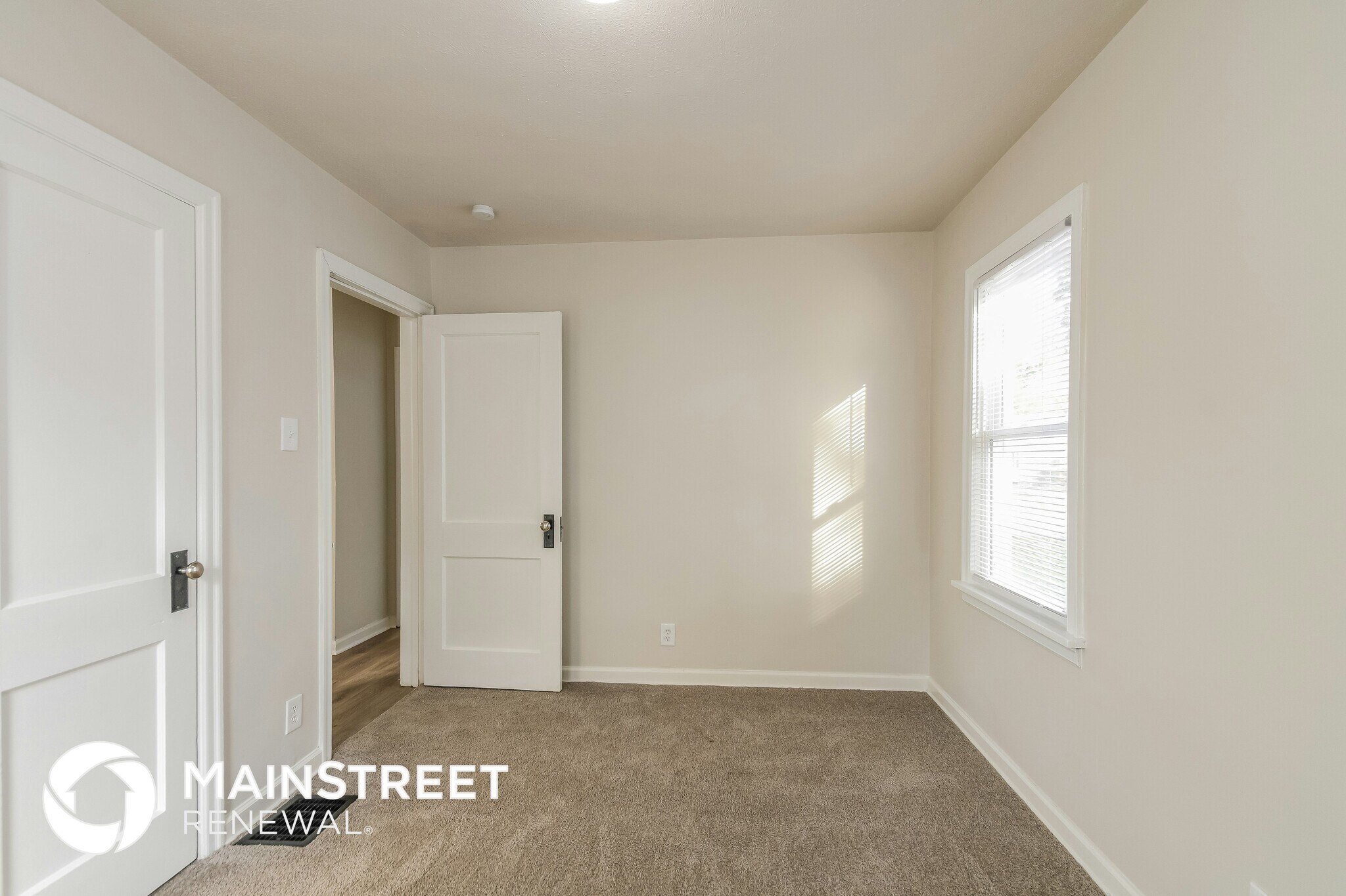 Building Photo - 1934 N Bosart Ave