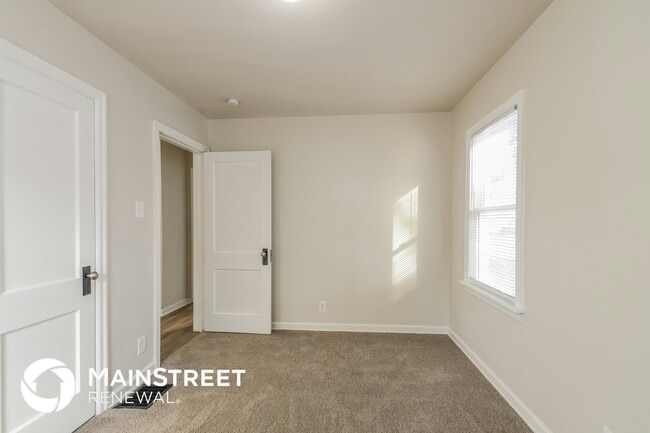 Building Photo - 1934 N Bosart Ave