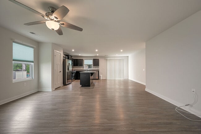 Building Photo - 18304 Patchwork Dr