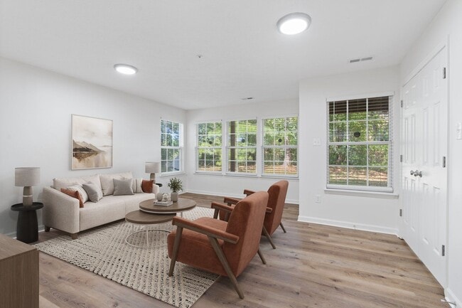 Building Photo - 7022 Dasher Farm Ct