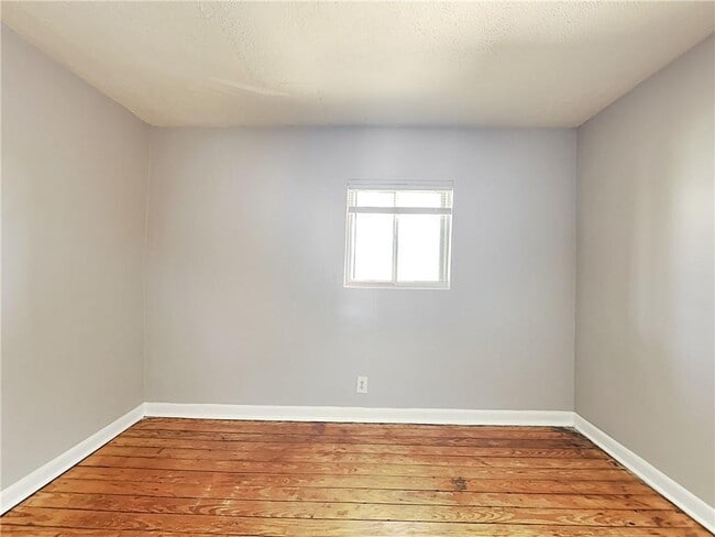 Building Photo - 1332 Eubanks Ave