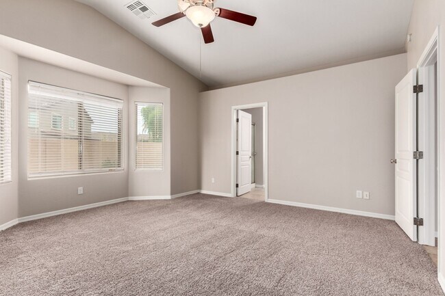 Building Photo - Spacious 3-Bedroom Home with Den in Gilbert!