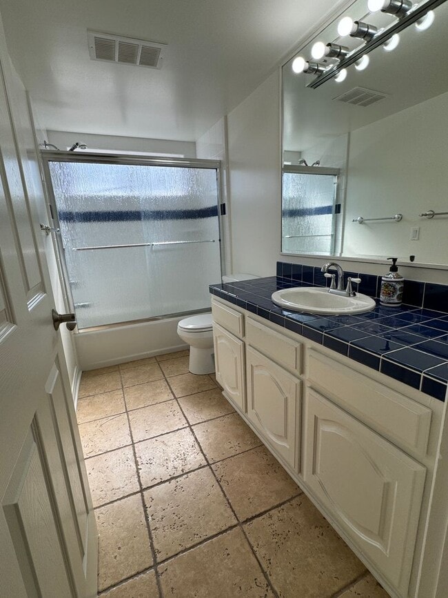 Building Photo - Wonderful Family Home in Mandalay Shores –...