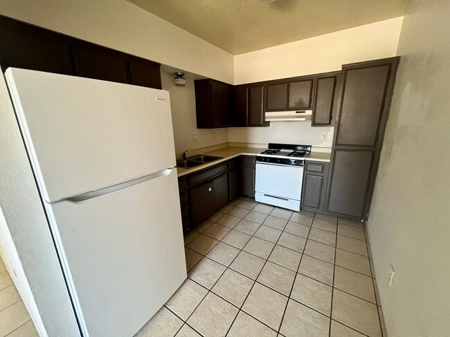 Building Photo - 73433 Sun Valley Dr
