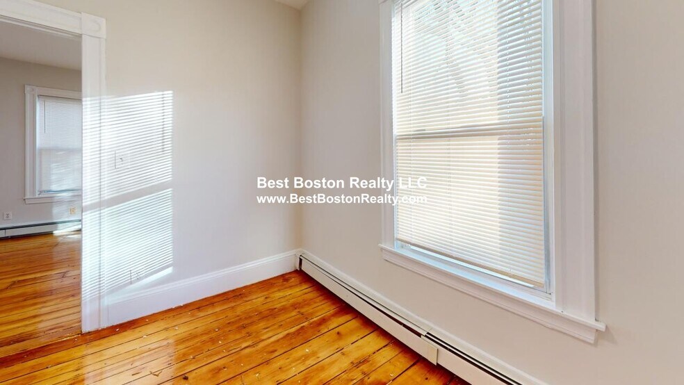 Building Photo - 309 Hurley St