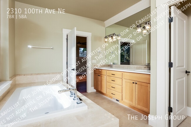 Building Photo - 2310 100th Ave NE