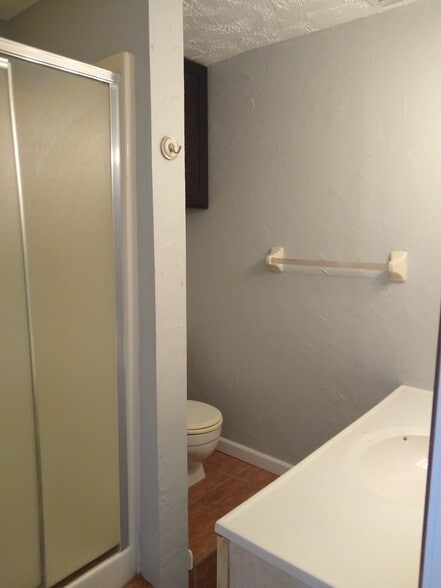 Building Photo - 213 Martin St