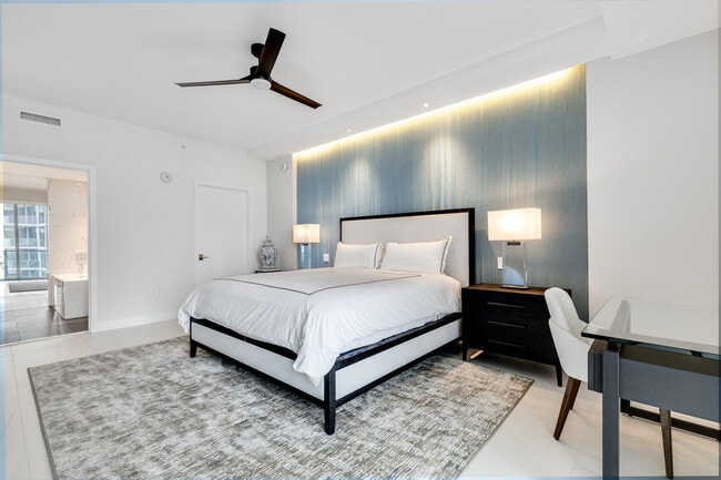 Building Photo - 3100 N Ocean Dr