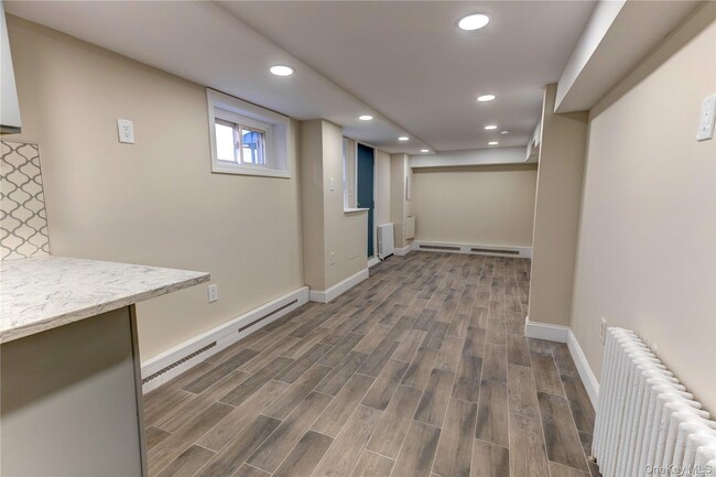 Building Photo - 85 Florida St