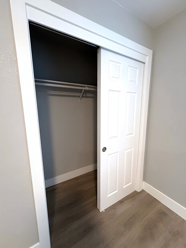 Building Photo - 863 De Bernardi Ct