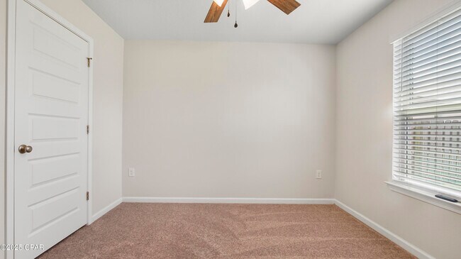 Building Photo - 4715 Firefly Ln